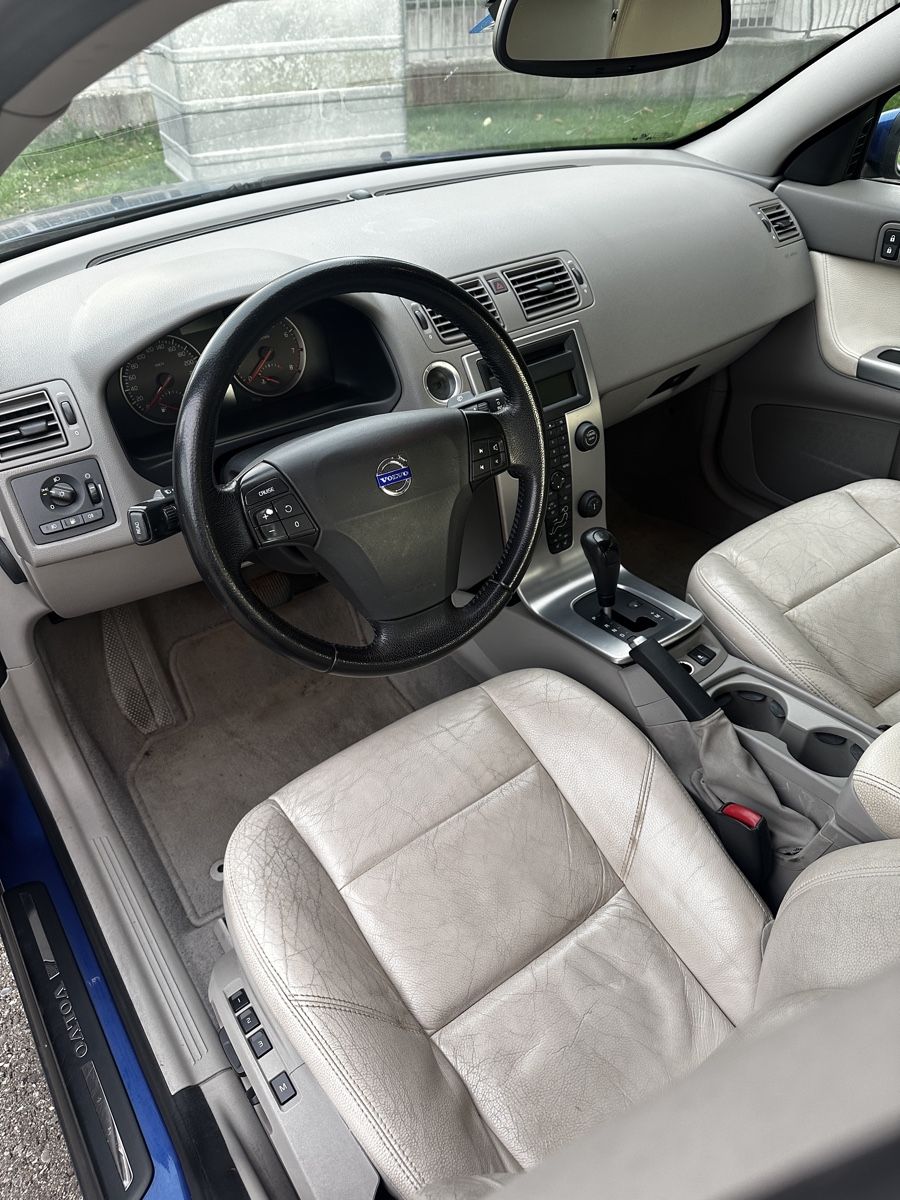 Volvo Autos: Volvo S40 T5 AWD – Gebraucht aus Bibern SH von HEMI.94 6