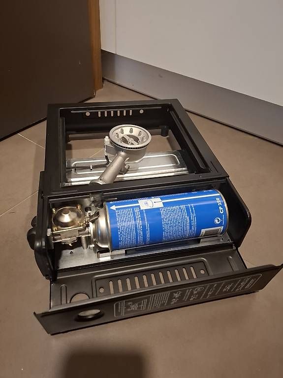 Griglie: Grill a gaz Coréen – Usato da Blonay venduto da Veve14 1