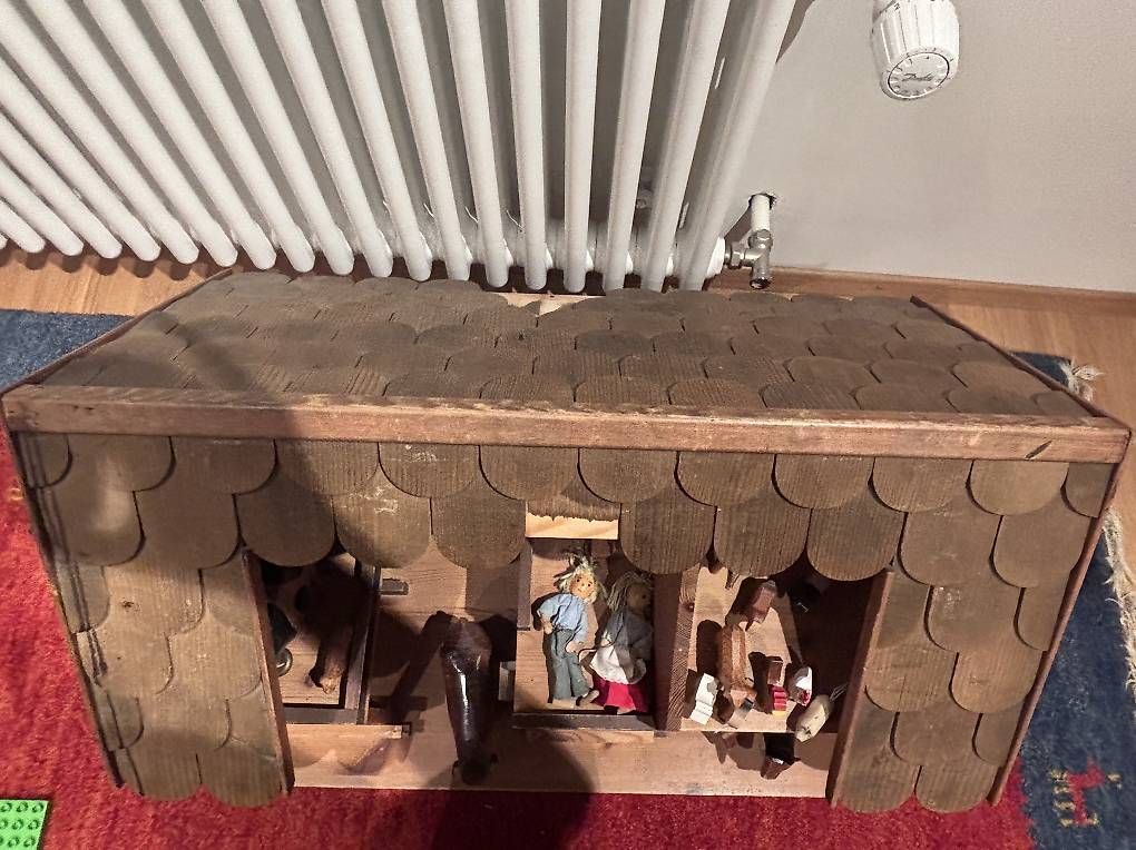 Giocattoli: Bauernhaus mit Holztieren – Usato da Bäretswil venduto da Vanessia 1