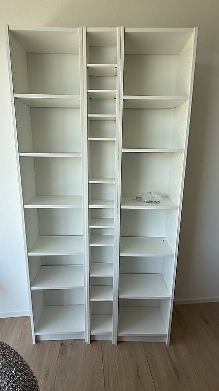 Ikea Regale: L'Ensemble Bibliothèque (3 éléments) – Gebraucht aus St-Sulpice VD von mur_6r2n