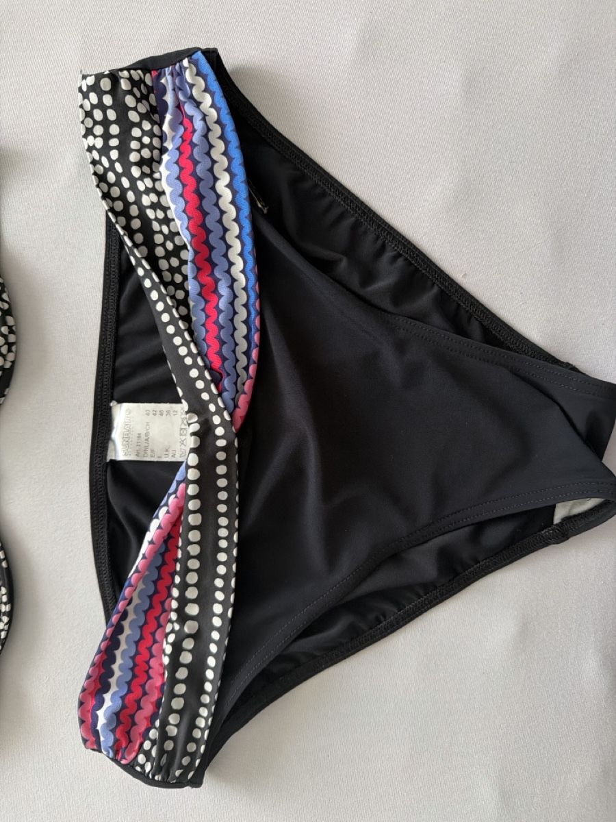 Sunflair Badekleider & Bikinis: Bikini Set Schwarz mit Punkten Grösse 40 – Gebraucht aus Ebikon von Mcdr01 1
