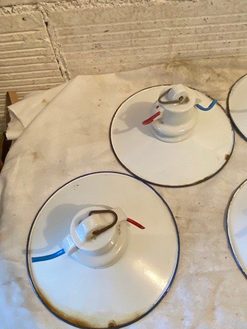 Lampes: 5 X ALTE  STALLLAMPEN – D'occasion à Chur par silbermon 5