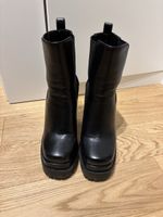 Black Platform Boots, Size 5, High Heel, Fall Fashion