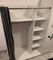 Garderobe-Schrank
