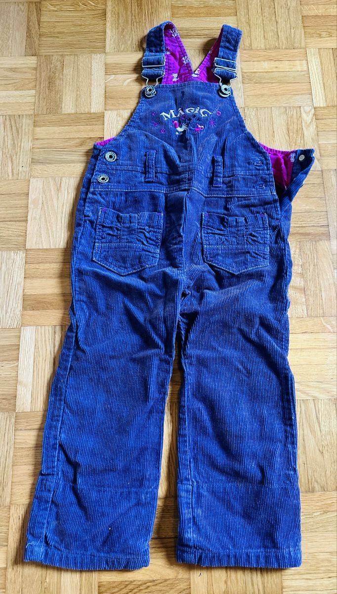 Pantaloni: Schöne CordLatzhose 98 – Usato da Luzern venduto da Mari7977 1