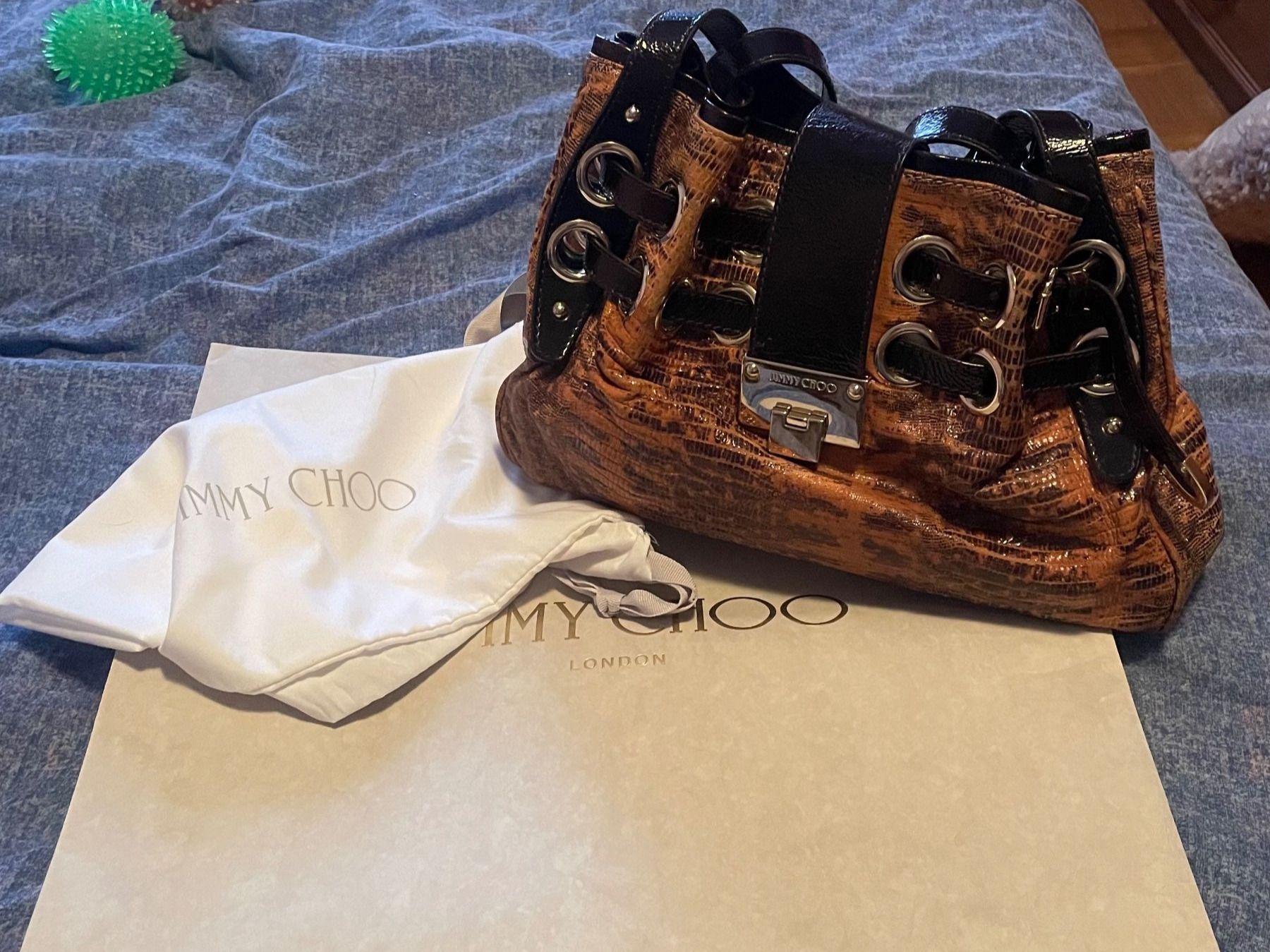 Jimmy Choo Borse da donna: Braune Jimmy Choo Lackledertasche mit Python Effekt – Usato da Taverne venduto da Monica80 5