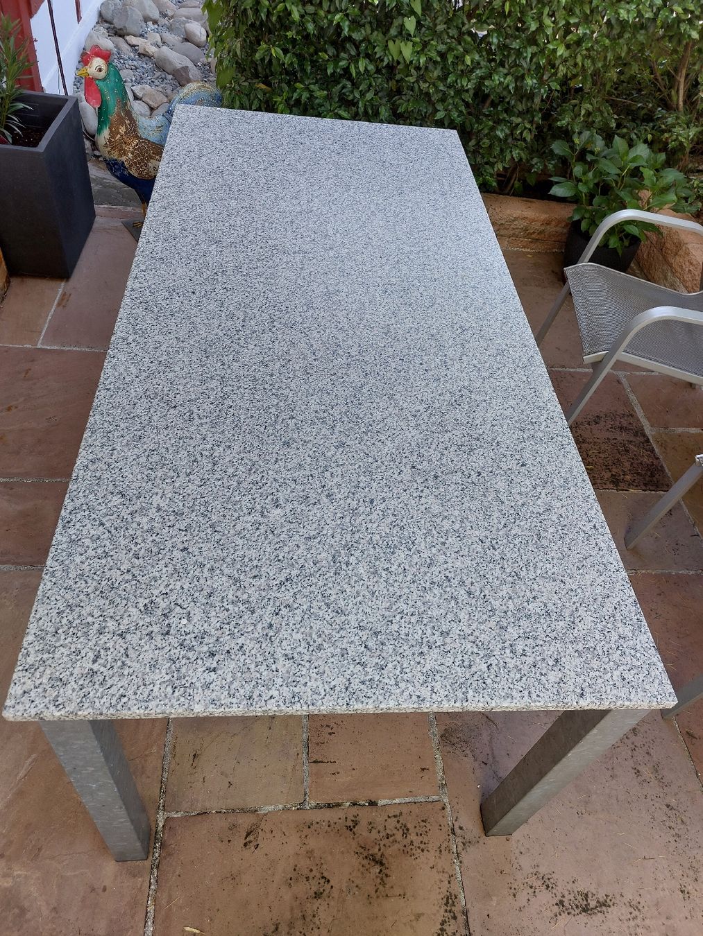 Interio Tables: Granit Gartentisch  – D'occasion à Weiningen ZH par Riggo0 1