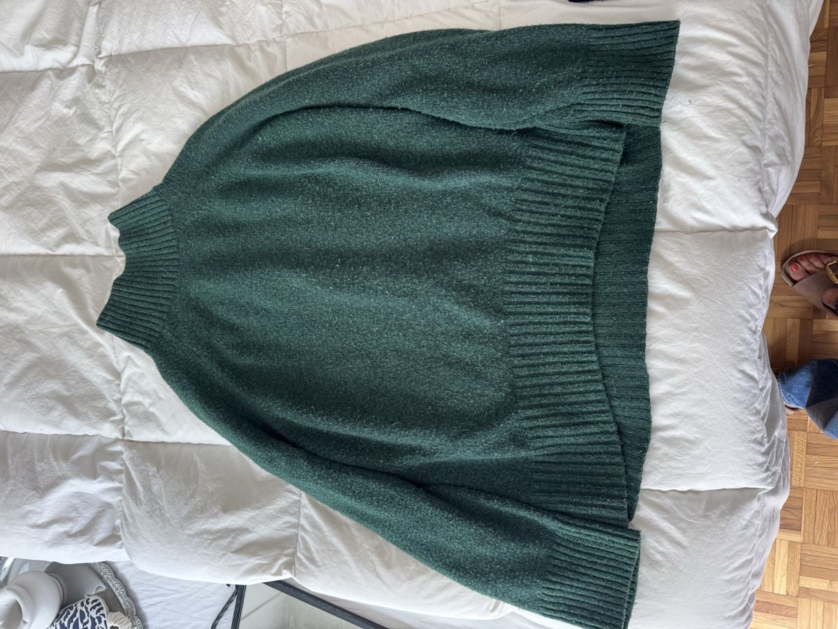 Maglioni & Felpe: Pull d'hiver vert sapin chaud et confortable, taille M – Usato da Genève venduto da lejardindesvetements