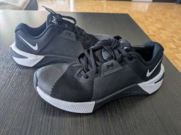 Nike Metcon 10 basket taille 38 (va plutôt pour un 37)