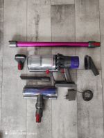 Dyson V10 Akku Staubsauger mit Zubehör gebraucht