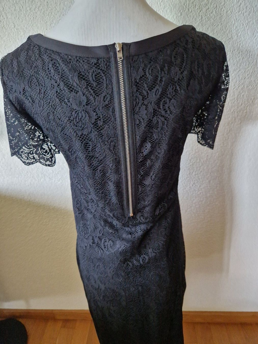 Esprit Kleider: ESPRIT Spitzenkleid/Cocktailkleid – Neu (gemäss Beschreibung) aus Möhlin von Cloudy73 3