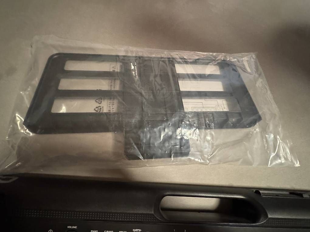 Instruments de musique: Keyboard – D'occasion à Mümliswil par mor_pcr5 2
