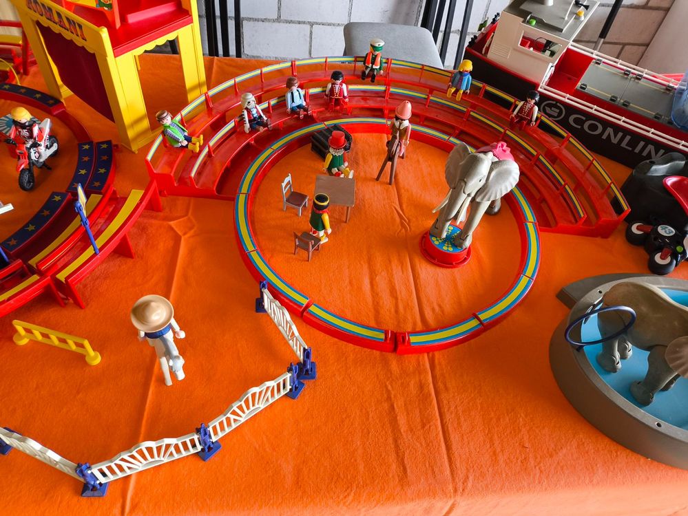 Playmobil Jouets: Playmobil Circus Romani 3510-A mit viel Zubehör, Konvult – D'occasion à Lenzburg par Moeli02 2