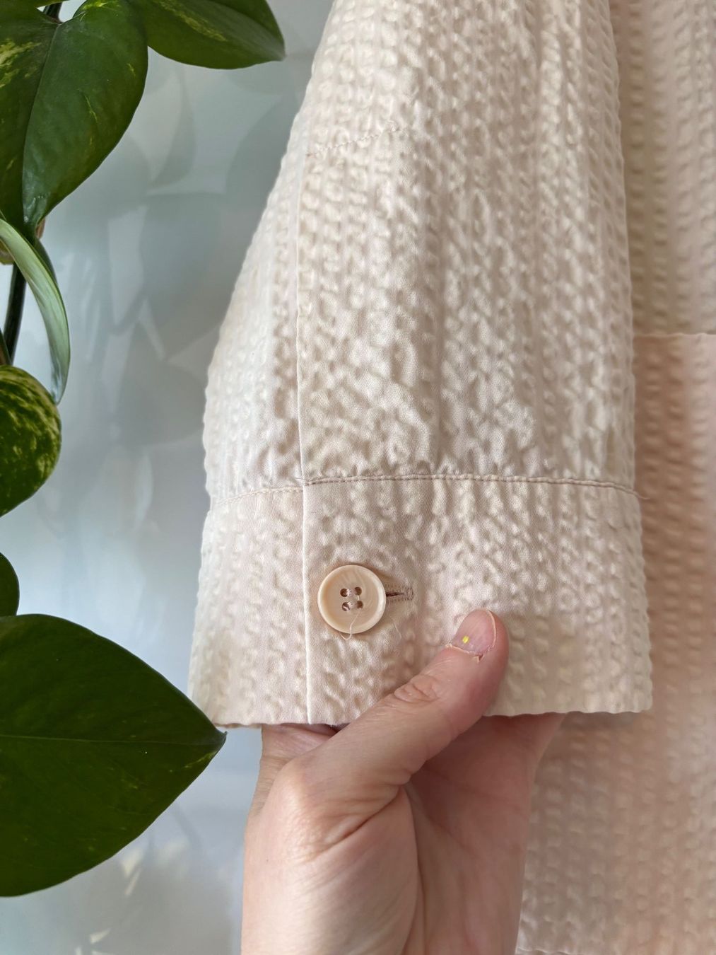Cos Camicette: COS cremefarbene Bluse Seersucker Gr. 38 – Usato da Zürich venduto da missmodernage 3