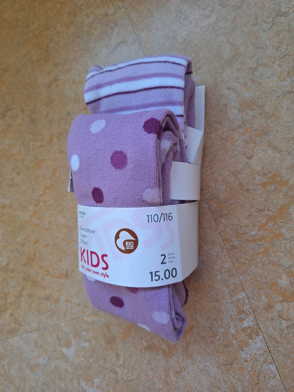 Migros Collants & Leggings: Strumpfhosen 110/116  – Neuf avec emballage d'origine à Frutigen par Autoflitzer