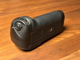 Batteriegriff für Nikon D800 / D800E inkl. Akku und Zubehör