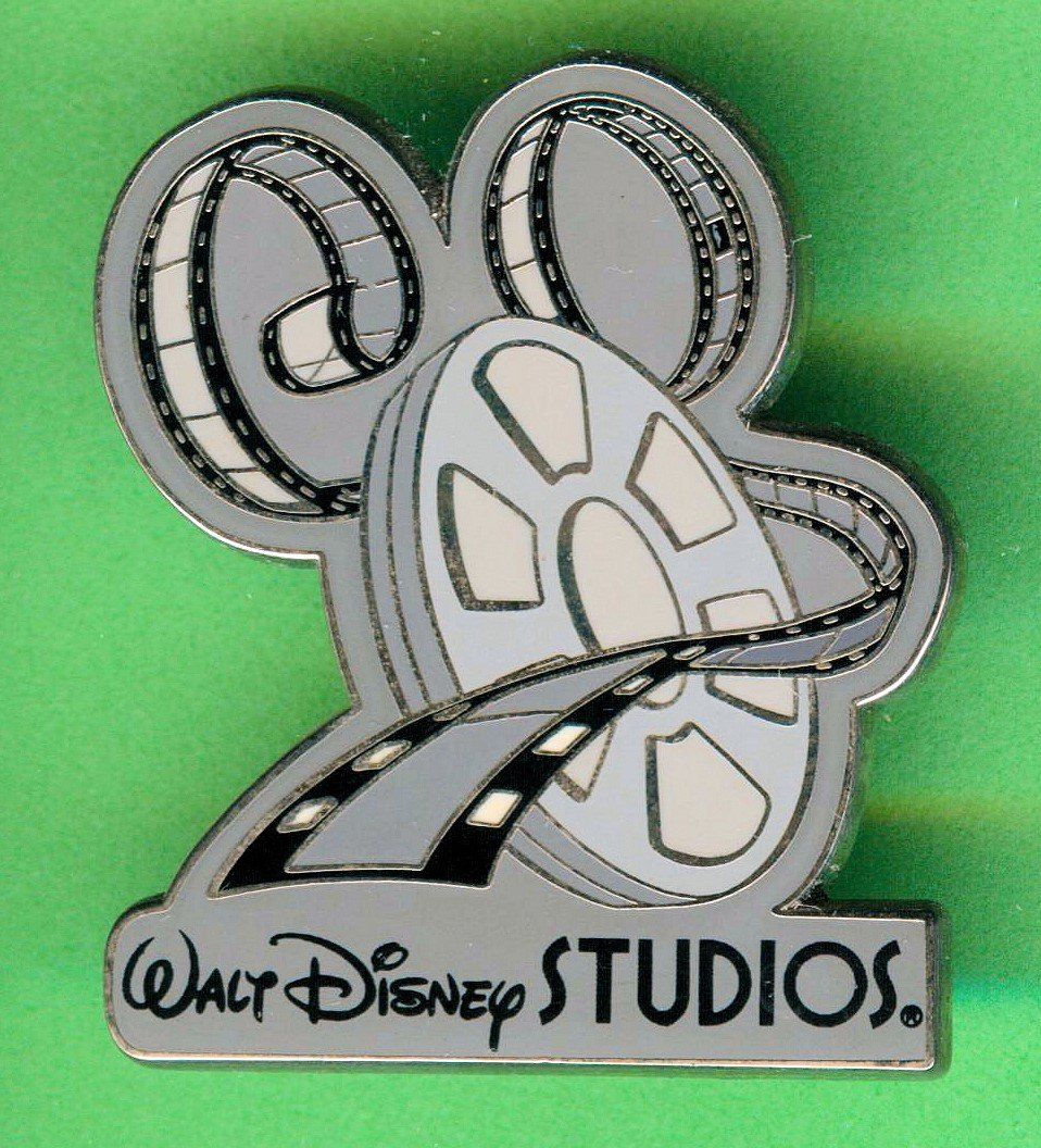 Disney Placchette & Badge: Disney   Walt Disney STUDIOS – Usato da Winterthur venduto da Sammleroase