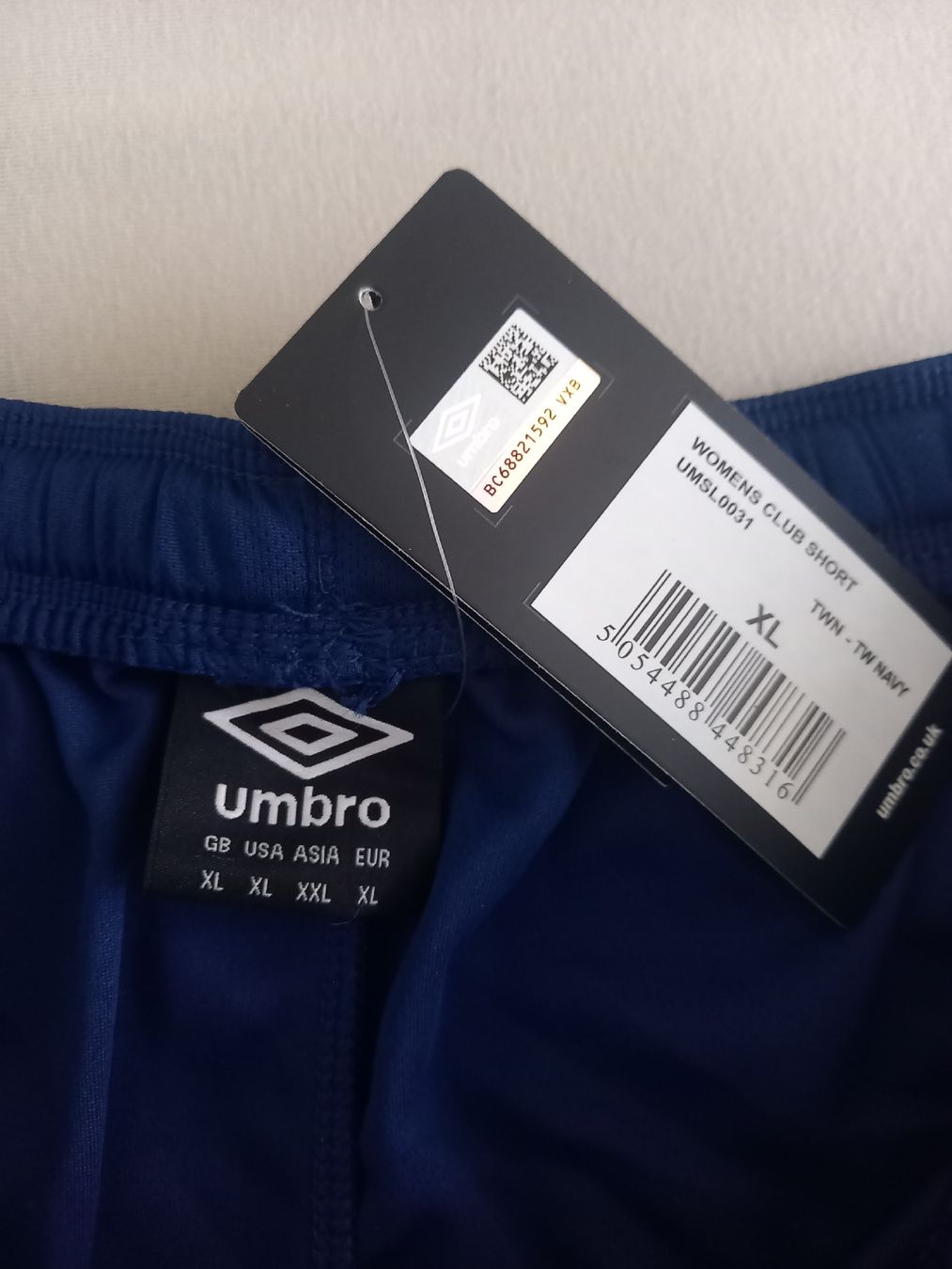 Hosen: UMBRO womens Shorts Gr. XL – Neu und originalverpackt aus Zürich von Veramone 3