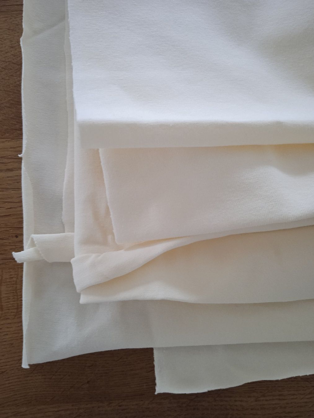 Tessuti: Jersey Stoff Creme 120 x 120 cm – Nuovo (secondo la descrizione) da Rothrist venduto da MaSa82 1
