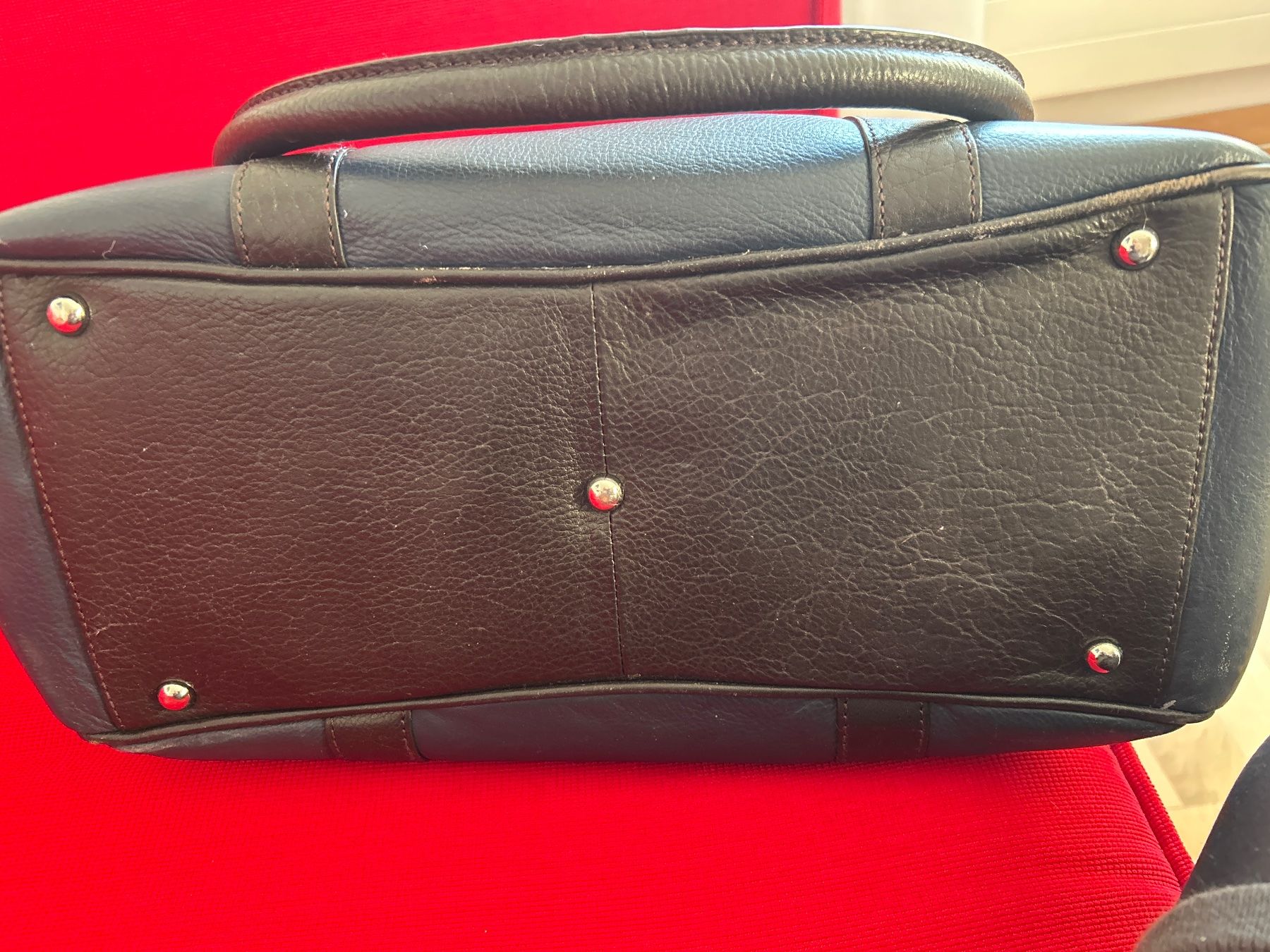 Sacs femmes: Osprey Leder Tasche, dunkelblau, wenig getragen. – D'occasion à Feuerthalen par Anna_Swift 6