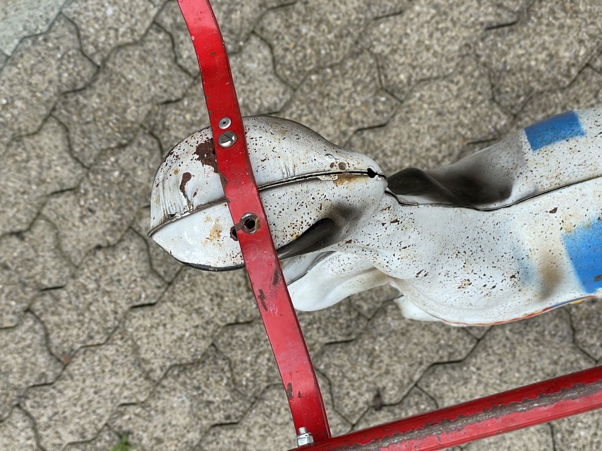 Giocattoli: Antikes Schaukelpferd mit Holzsitz – Usato da Zürich venduto da adidasovernike 4
