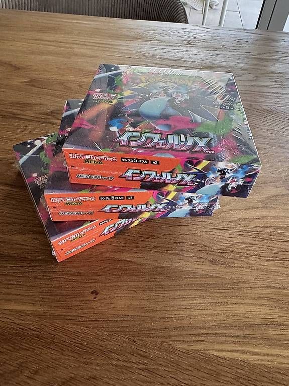 Sammelbilder & Trading cards: 3 Inferno X Displays – Gebraucht aus Tuggen von 2012prague 1
