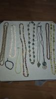 Schmuck Konvolut verschiedene Ketten und Armband 