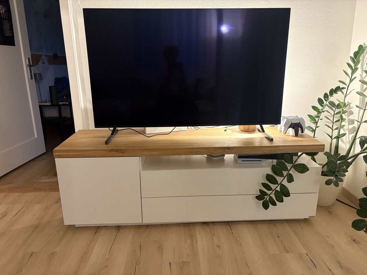 Mobili TV: TV-Möbel aus Holz – Usato da Rapperswil SG venduto da ricsam123