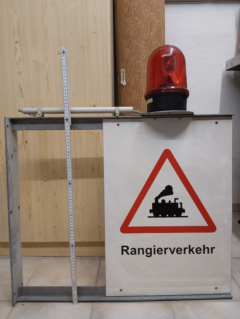 Schilder: Warntafel Rangierverkehr  – Gebraucht aus Weisslingen von rbr_5df5