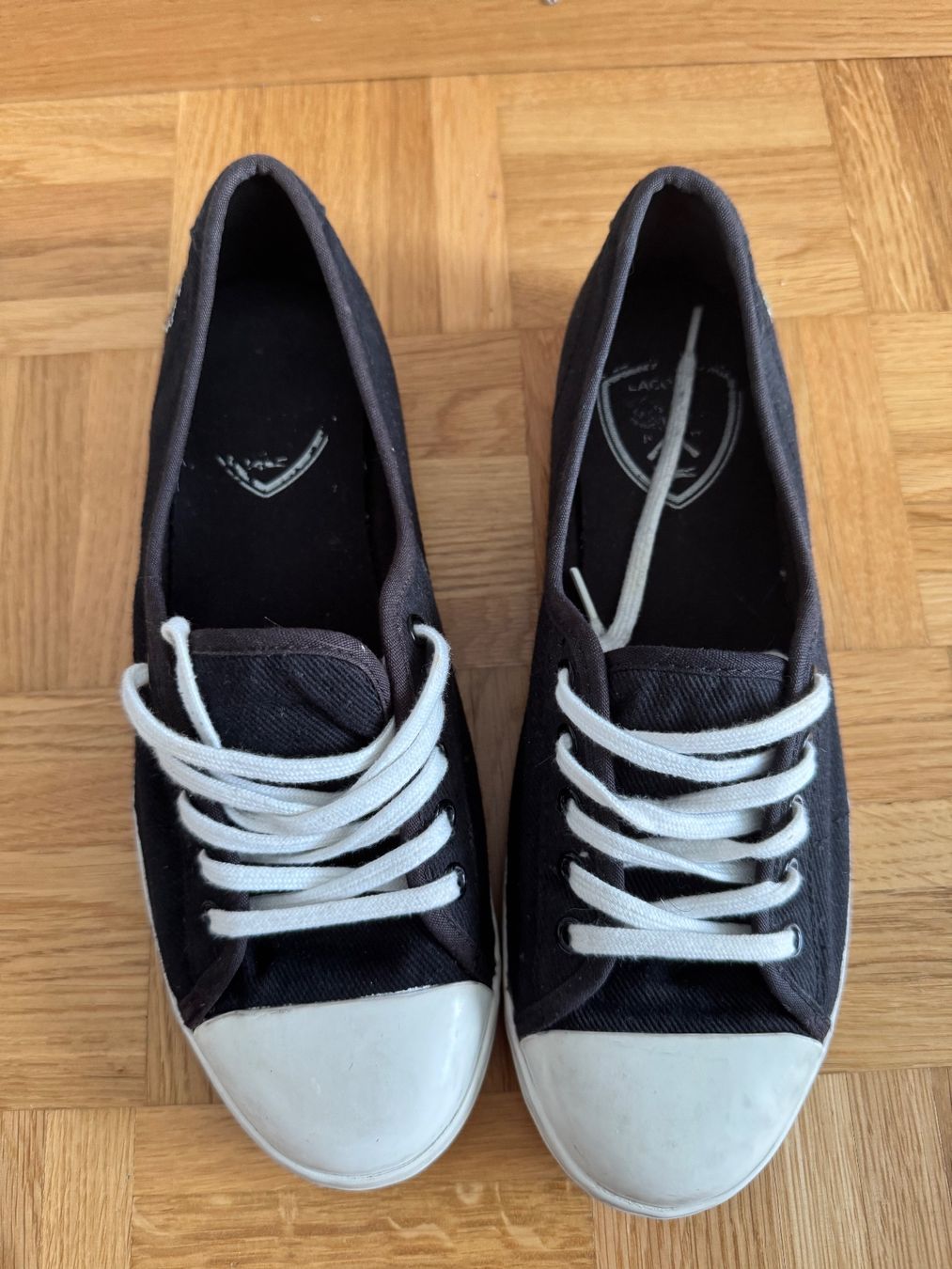 Lacoste Scarpe da donna: Lacoste Schuhe Grosse 39.5 – Usato da Zürich venduto da MaSte 4