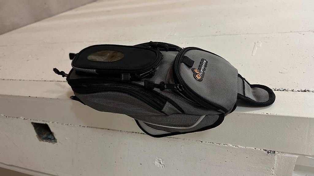 Zaini: Magnetischer Motorrad-Tankrucksack SPOOL – Usato da Rafz venduto da guslyt2007