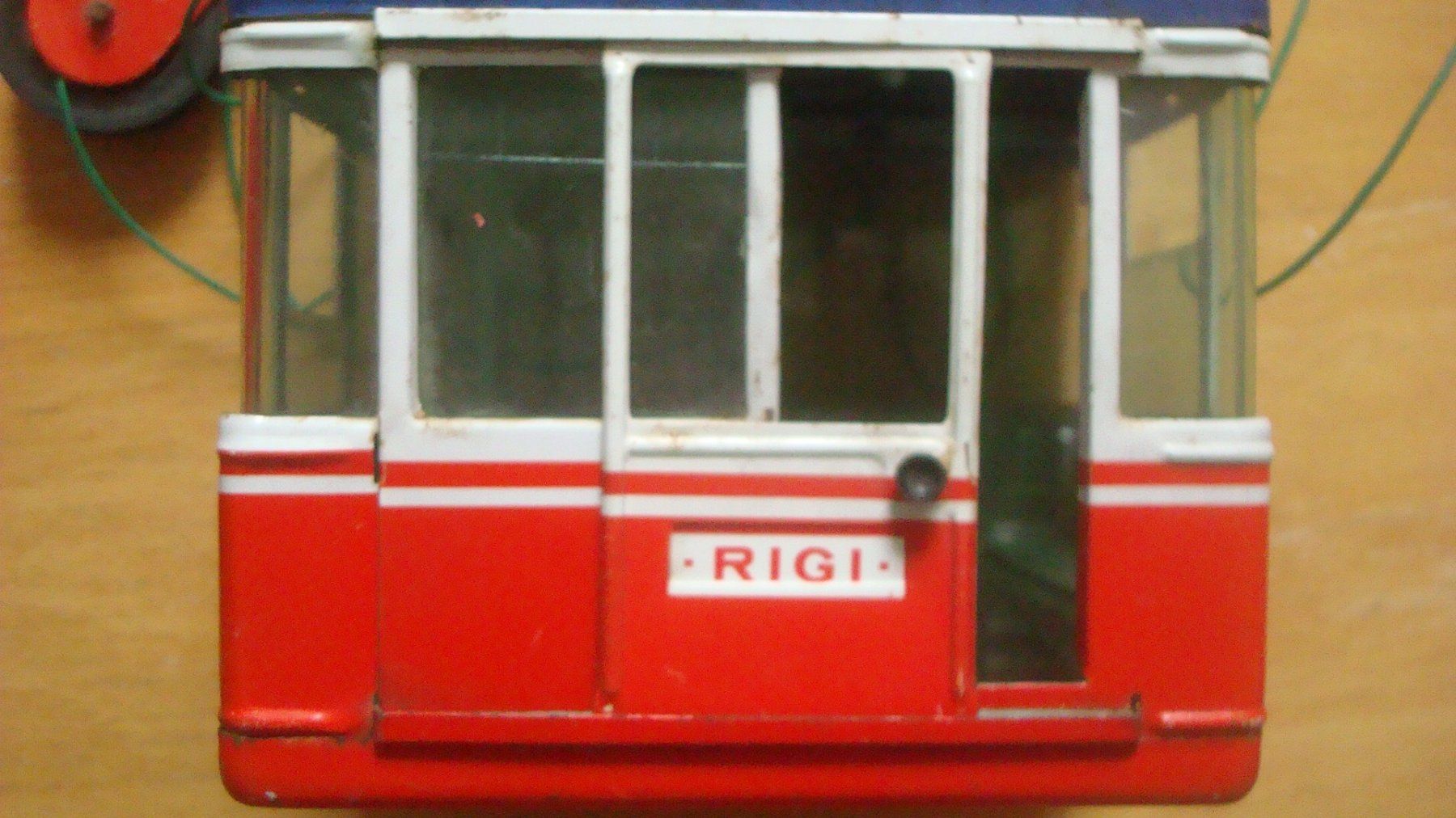 Giocattoli: Rigi Seilbähnli Blech-Kunststoff – Usato da Münchenstein venduto da Pesci6 1