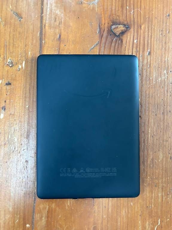 Tablet PC: Kindle Paperwhite 11. Generation mit Hülle – Gebraucht aus Zürich von fel_k9mp 4