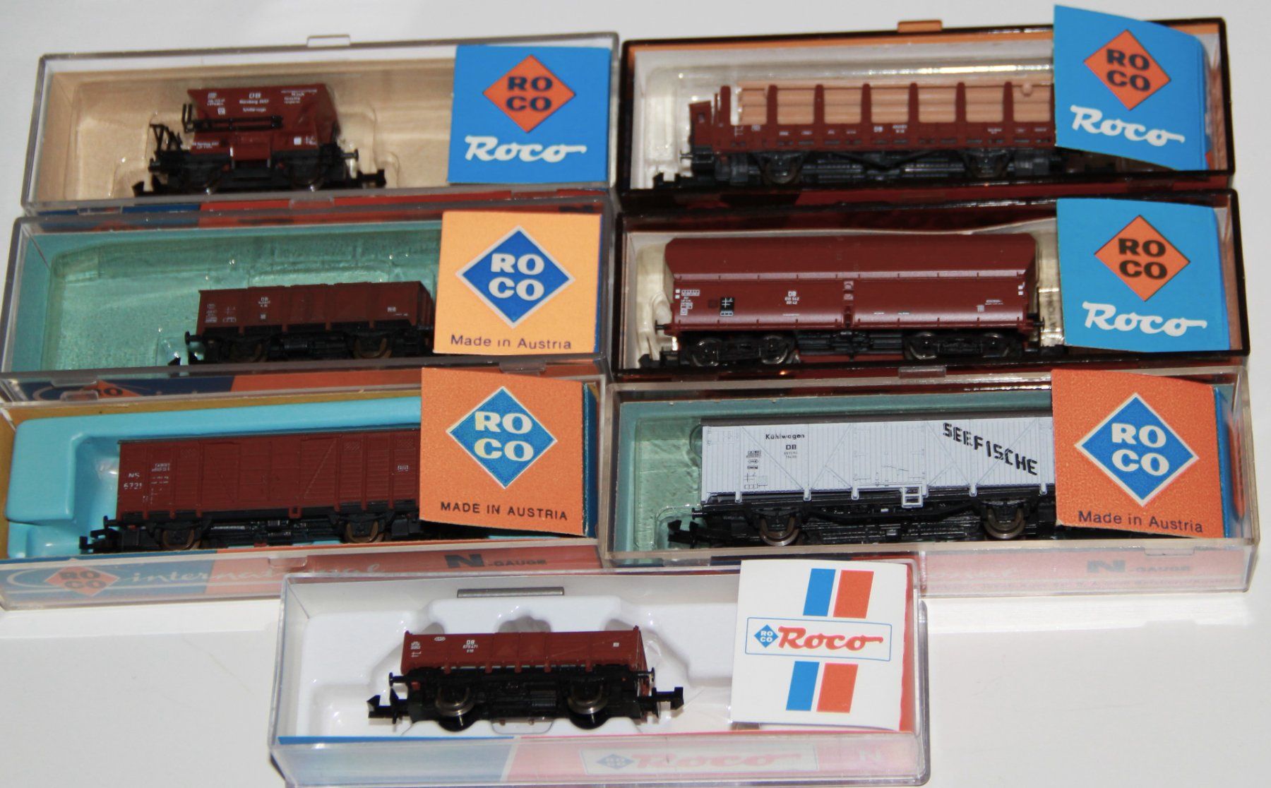 Roco Modellini di ferrovie: Roco Spur N - Set mit 7 Güterwagen - aus Sammlung – Usato da Giebenach venduto da eurosportler
