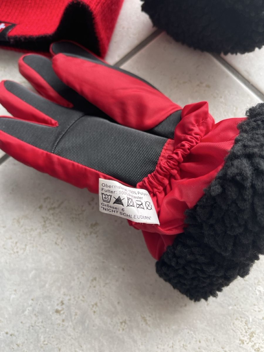 Lotti di vestiti: Warmes Winterset Gr 6 Handschuhe plus Wendemütze one size – Nuovo (secondo la descrizione) da Lostorf venduto da Luelostorf 4