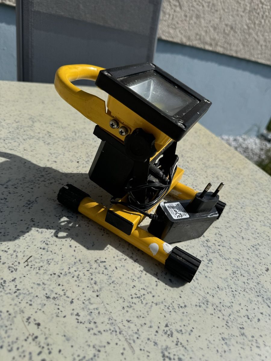 Lampade: Scheinwerfer – Usato da Dübendorf venduto da Sachs621 1