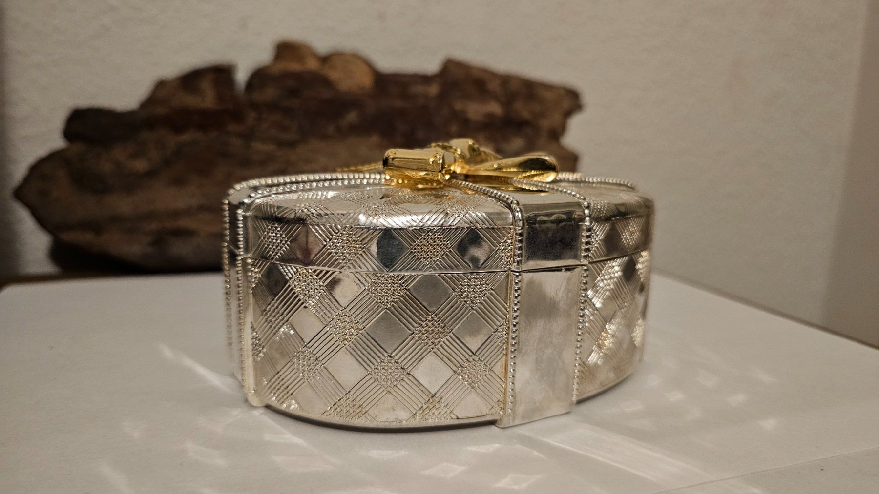 Sonstiger Schmuck: Schmuckbox, Schmuckaufbewahrung – Gebraucht aus Zürich von MaisonBelleCachet