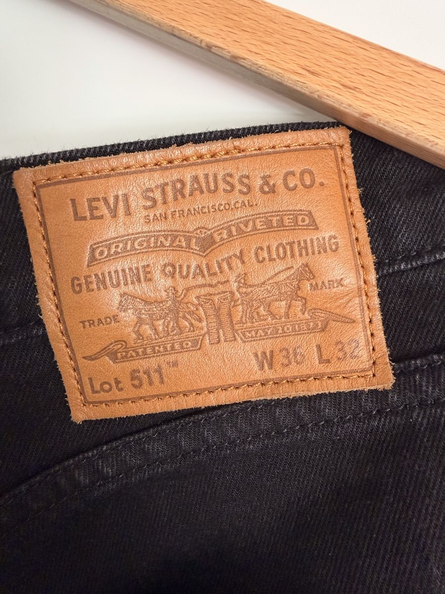 Levi's Jeans: LEVIS 511 Jeans schwarz Grösse 36/32 – Gebraucht aus St. Gallen von Louberrymore 2