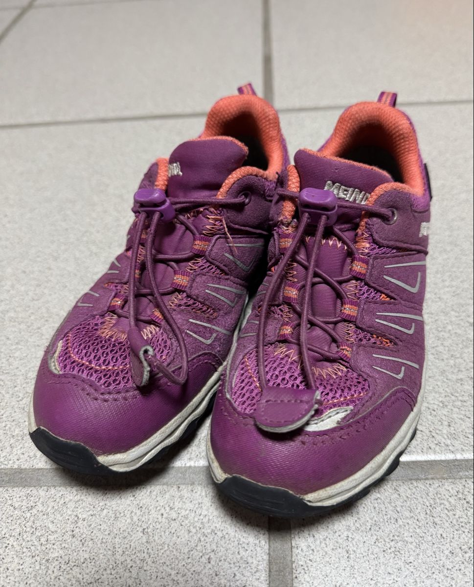 Meindl Scarpe per ragazze: Kinder Trekkingschuhe MEINDL lila Grösse 29 Gore-Tex – Usato da Schaffhausen venduto da vic_k988