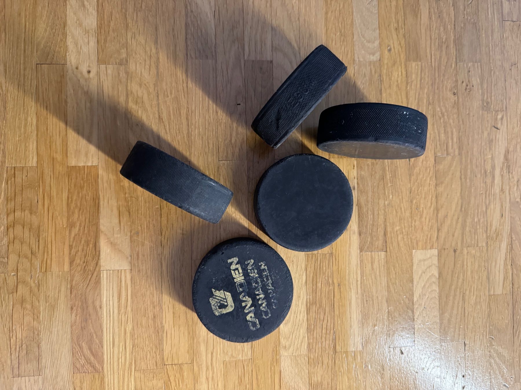 Palloni: Eishockey Puck 5 Stück – Usato da Kestenholz venduto da cvx_889vv