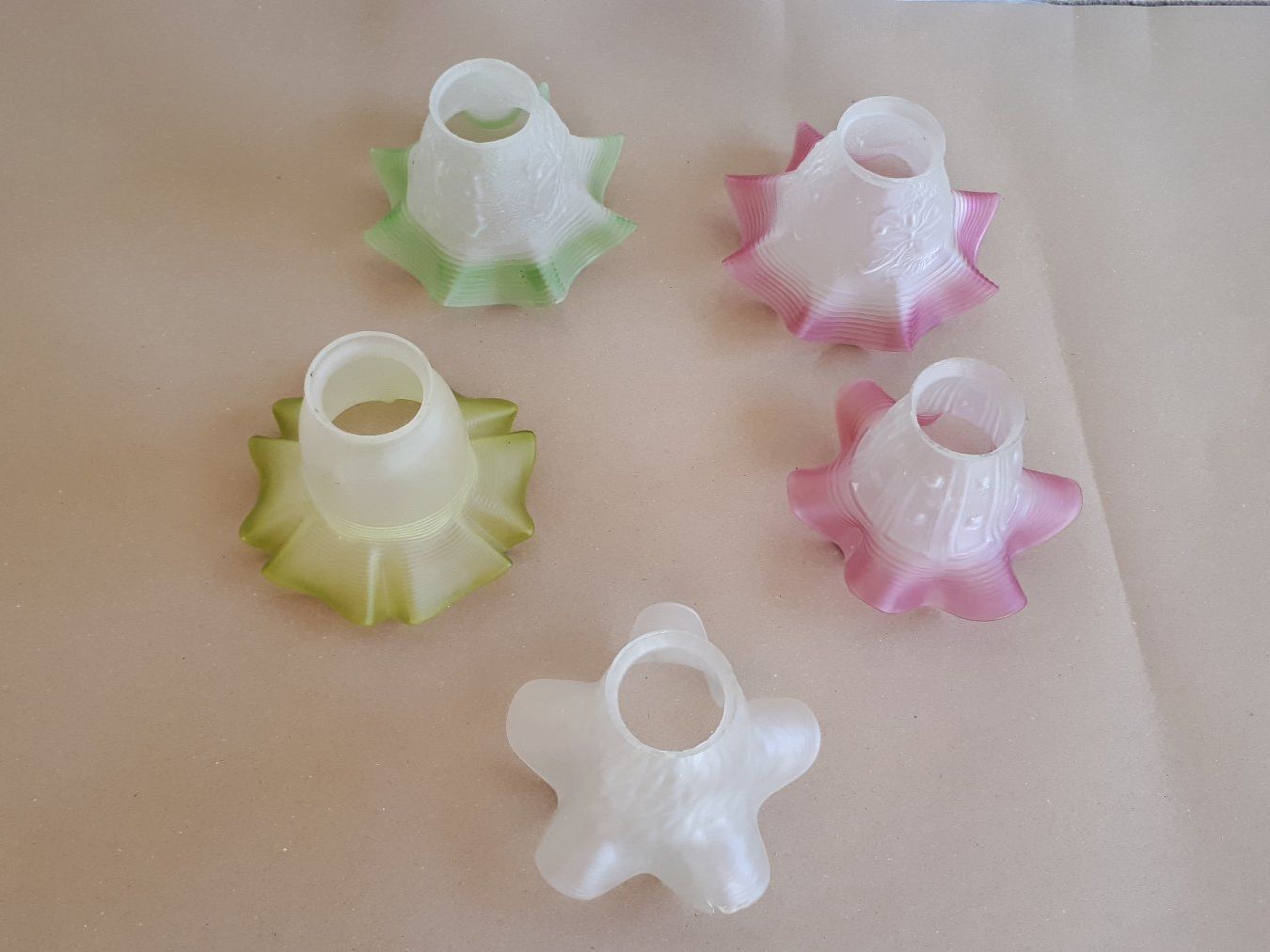 Paralumi: Schönes Jugendstil Lampenglas 5er Set – Usato da Madiswil venduto da 20gls 1