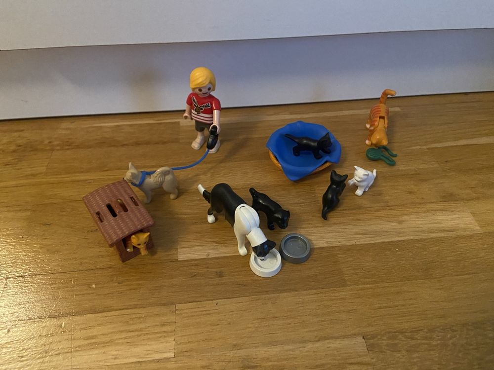 Playmobil Jouets: Playmobil Katzen und Hunde – D'occasion à Zürich par pluto124