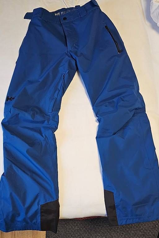 Helly Hansen Pantaloni: New: Helly Hansen Legendary Insulated, Size M – Nuovo (secondo la descrizione) da Erlenbach ZH venduto da wil_b799