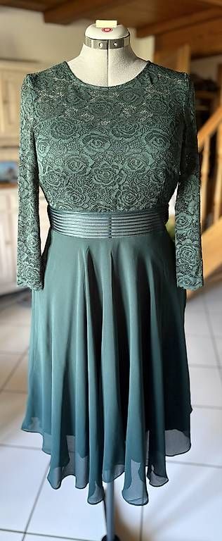 Kleider: Cocktailkleid  – Gebraucht aus Aarwangen von Fm80