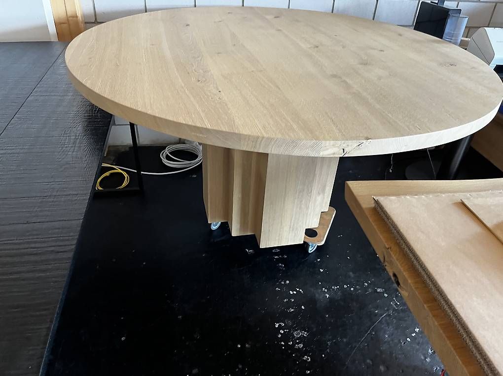 Tables: Tisch BRIX von Heerenhuis – D'occasion à Seengen par Giho 2