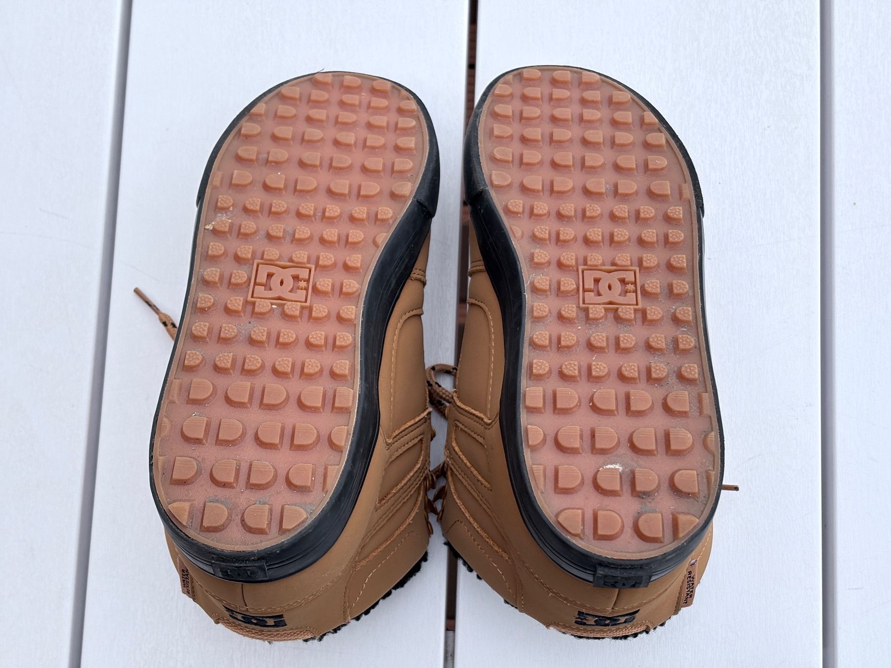 DC shoes Schuhe für Jungen: DC Winter Kinderschuh – Gebraucht aus Einigen von peaksnapper 7