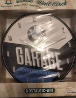 Wanduhr BMW