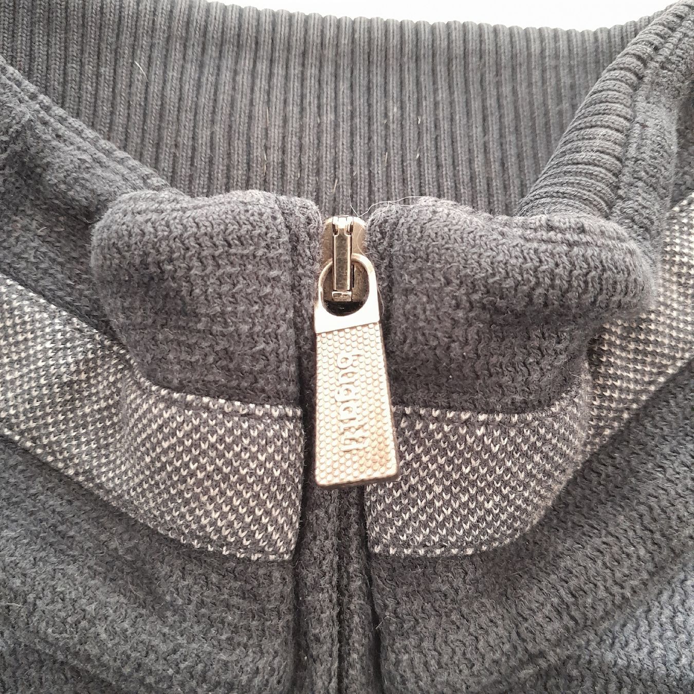 Bugatti Pullover & Sweatshirts: Pull Bugatti rayé, taille M – Confort & Style automnal! – Gebraucht aus Renens VD von ser_j2fn 1