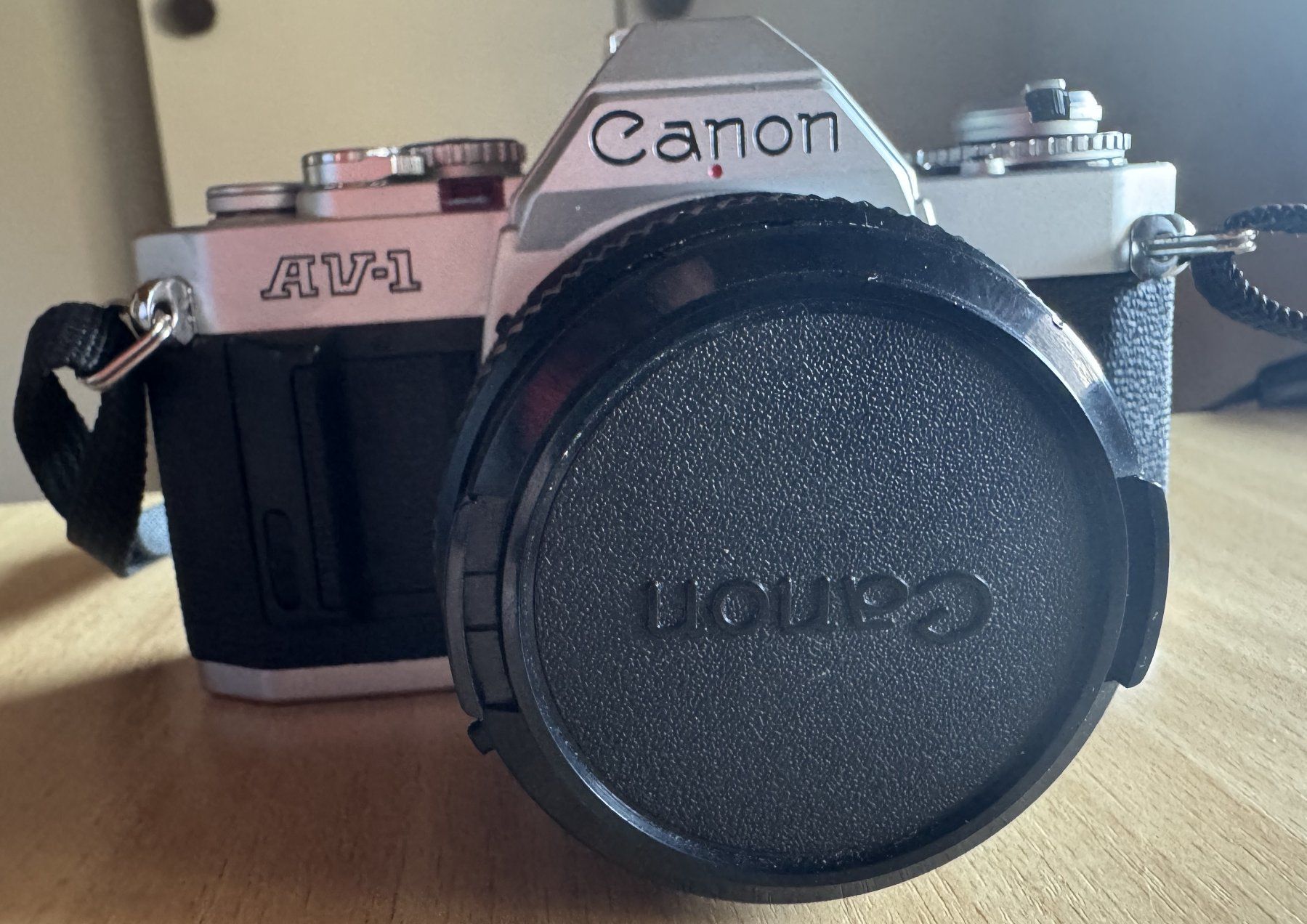 Canon Appareil photo: Canon Kamera AV-1 – D'occasion à Diepoldsau par preisparadies-ch 3