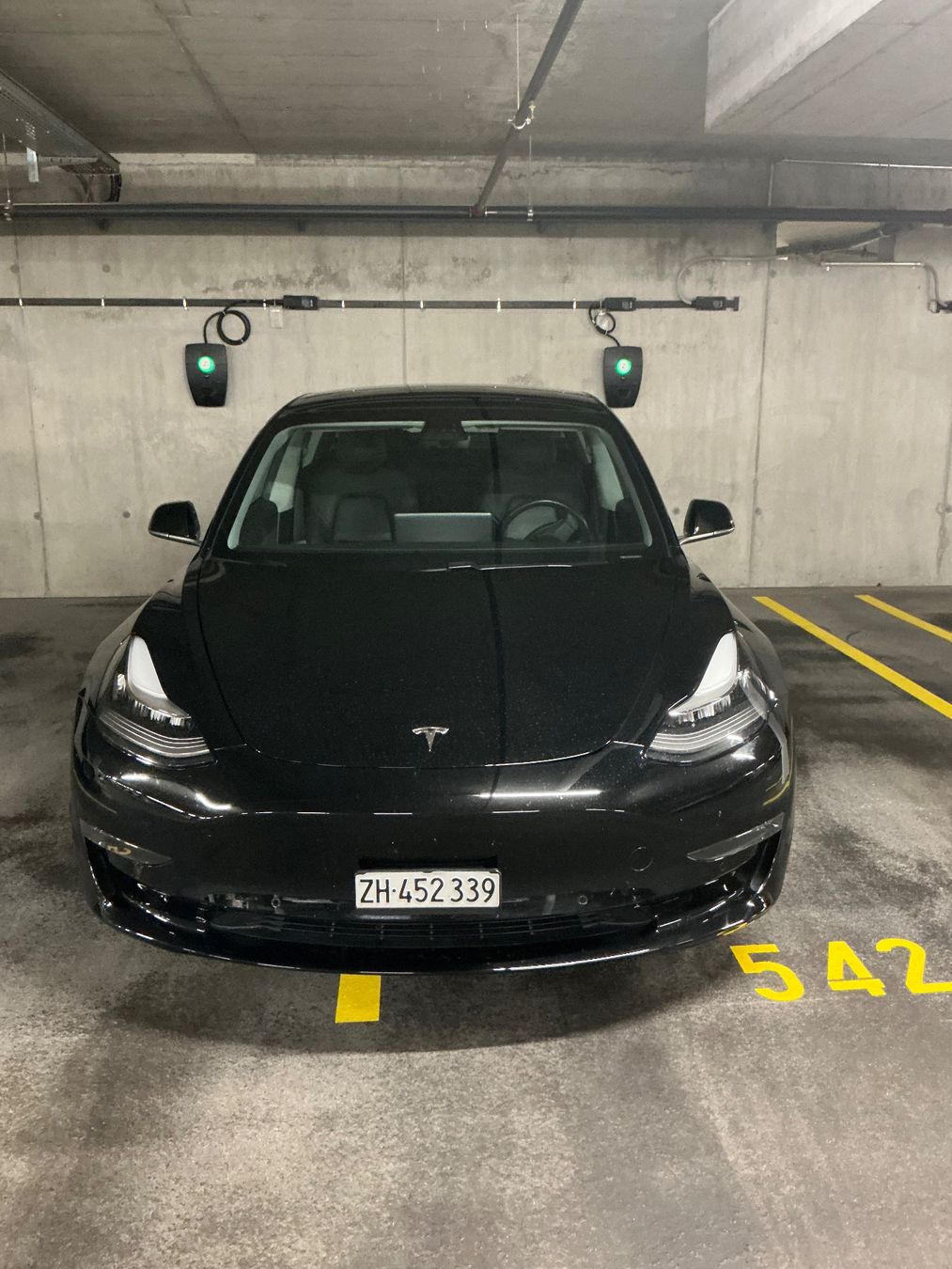 Tesla Autos: Tesla Model 3 Long Range AWD Performance (Dual Motor) – D'occasion à Bülach par Berimbau0 1